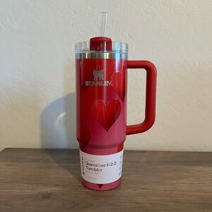 Stanley Red Rouge Heart Gradient Tumbler 30oz Valentine’s Day Drop 2025